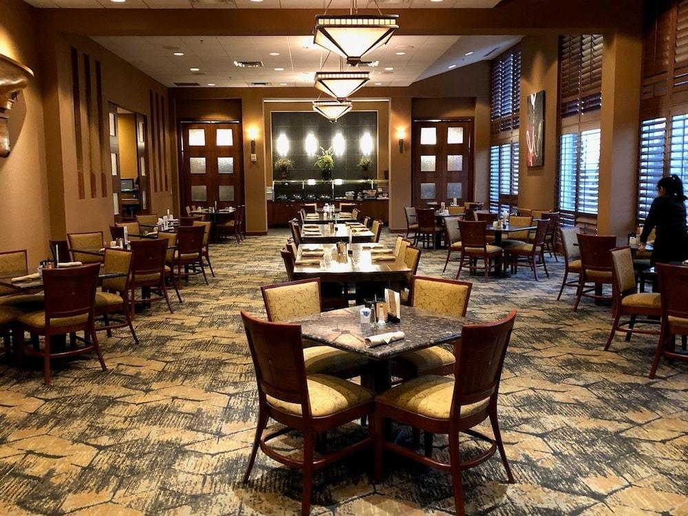 Doubletree By Hilton Bay City - Riverfront Esterno foto