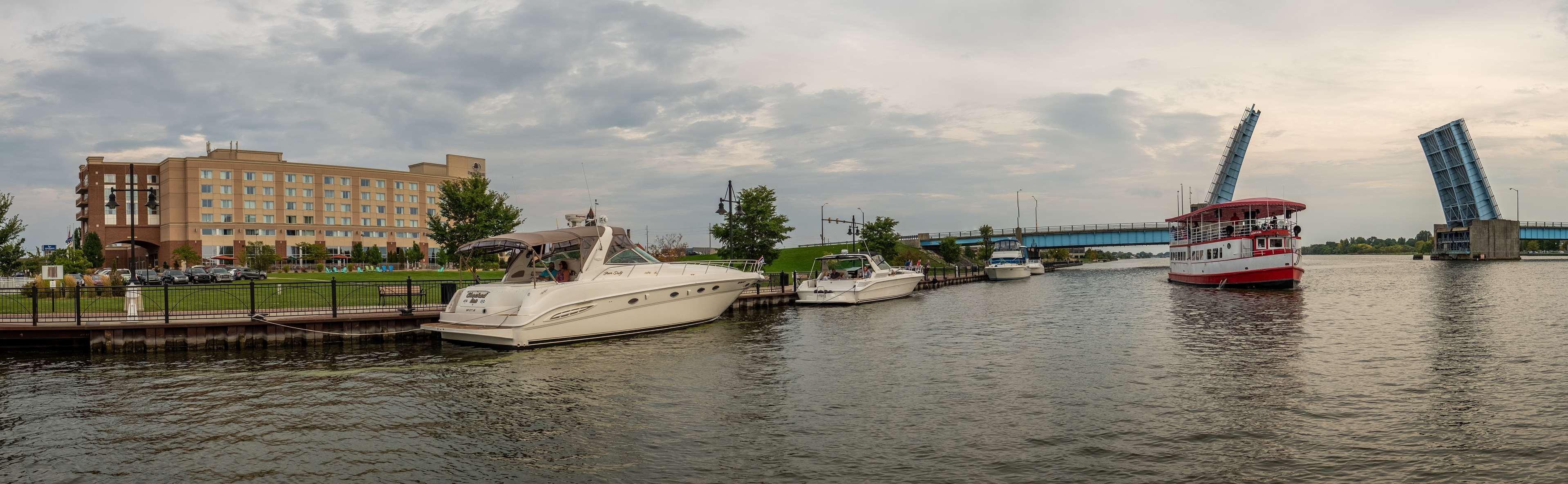 Doubletree By Hilton Bay City - Riverfront Esterno foto