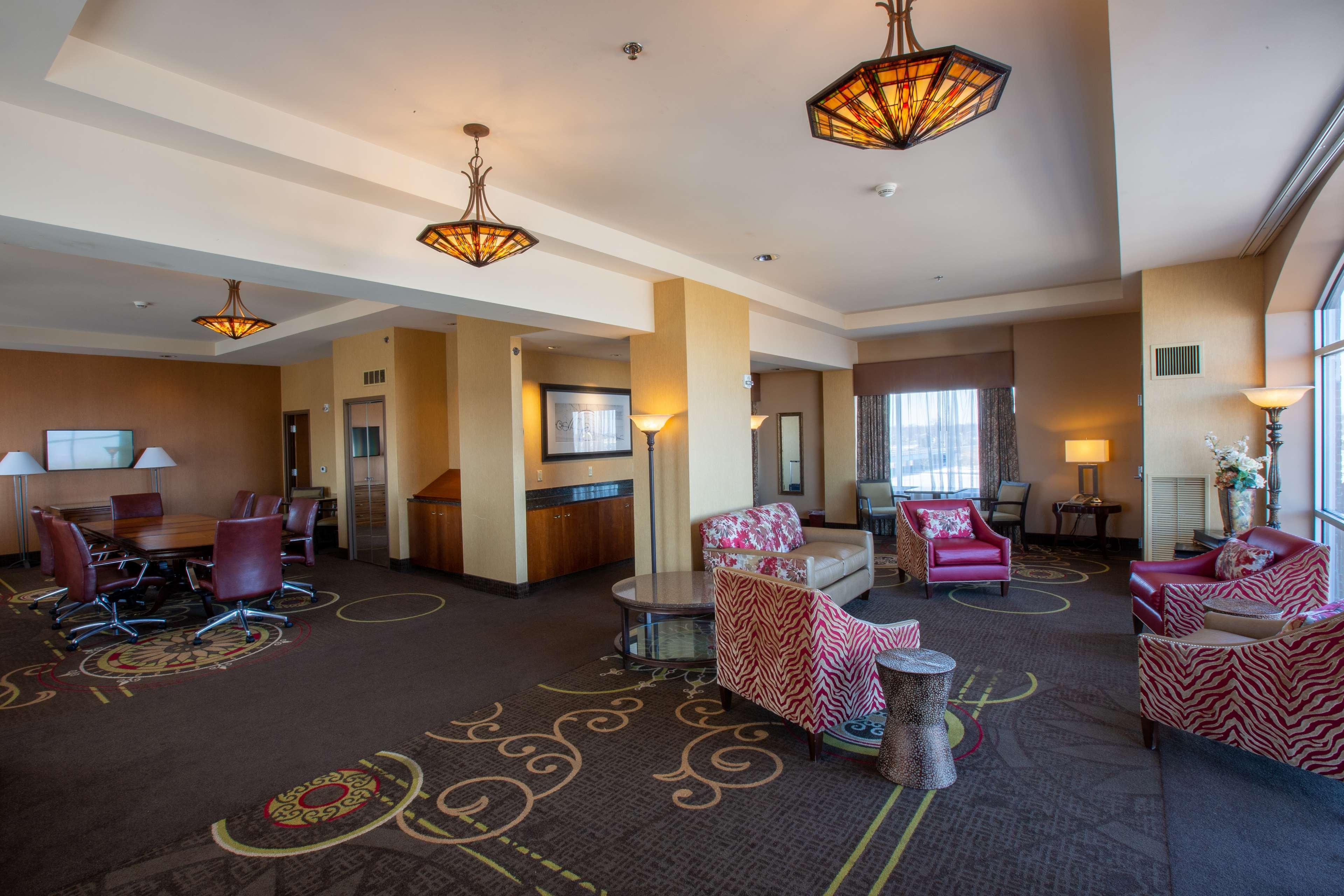 Doubletree By Hilton Bay City - Riverfront Esterno foto