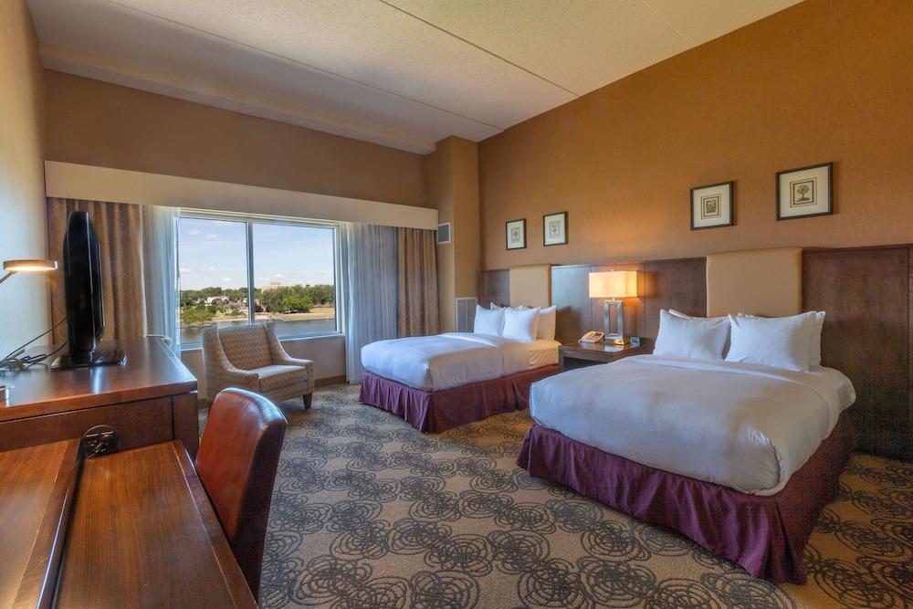 Doubletree By Hilton Bay City - Riverfront Esterno foto